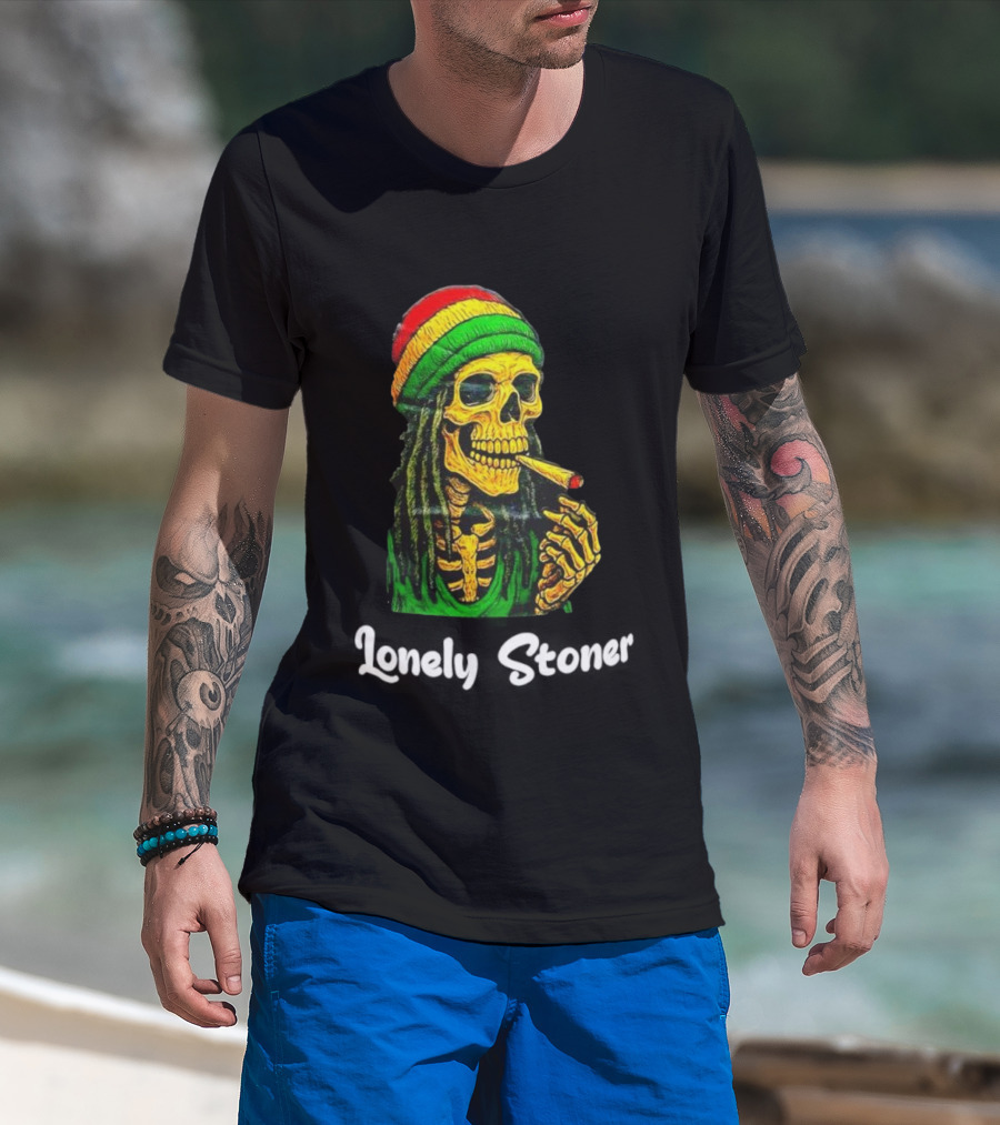 Lonely Stoner Dreadlocked Skull Smoking Rasta Colors T-Shirt