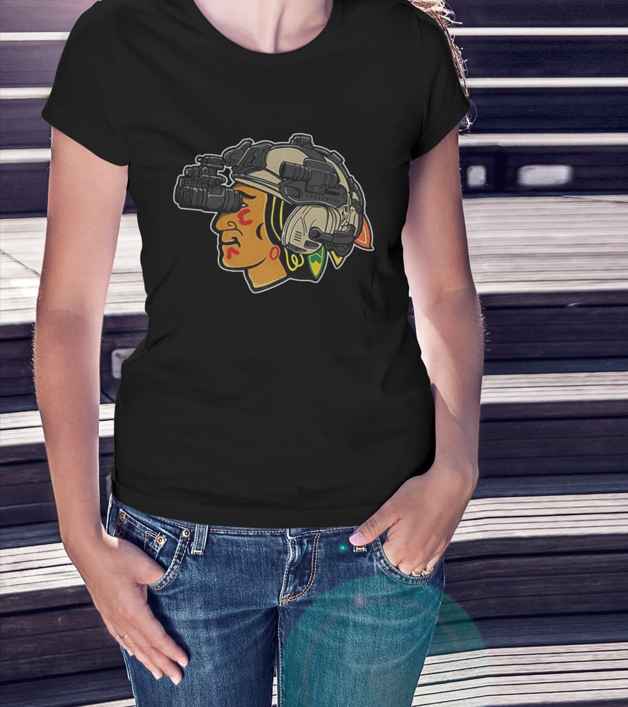 Chicago Blackhawks Soldier Helmet Hockey Icon T-Shirt