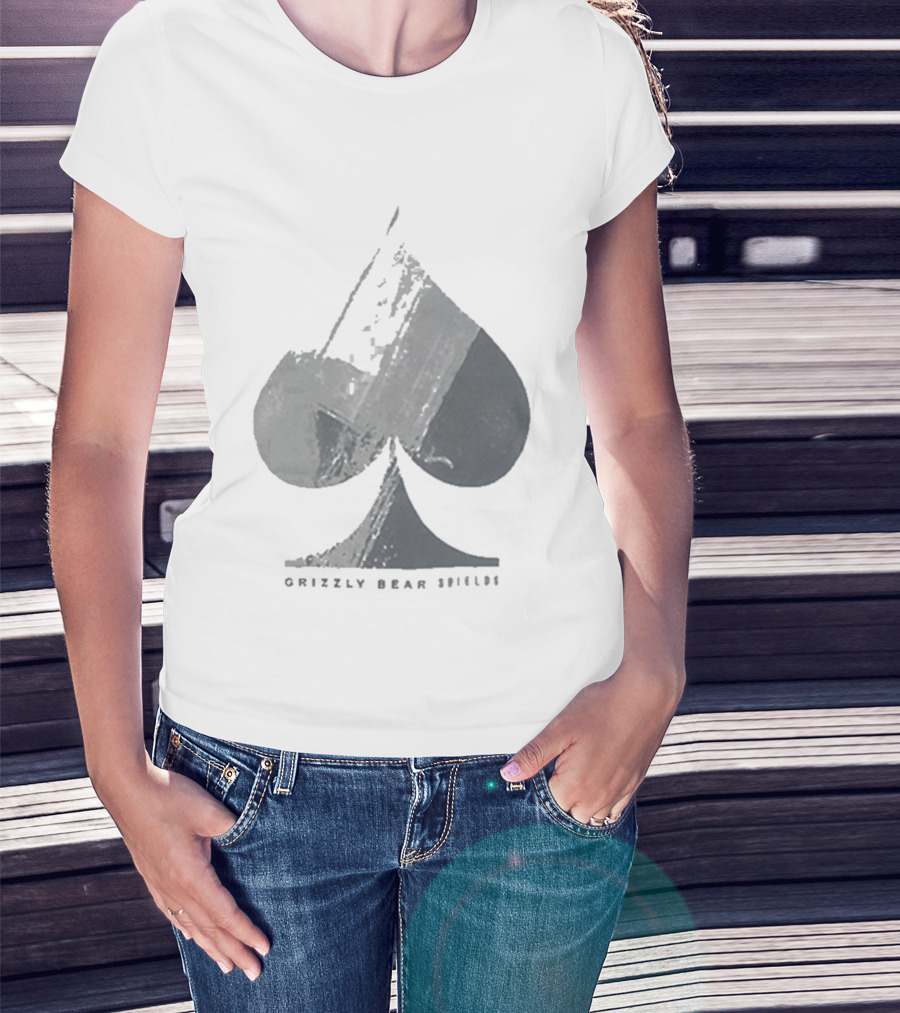 Grizzly Bear Shields Distressed Spade Symbol T-Shirt