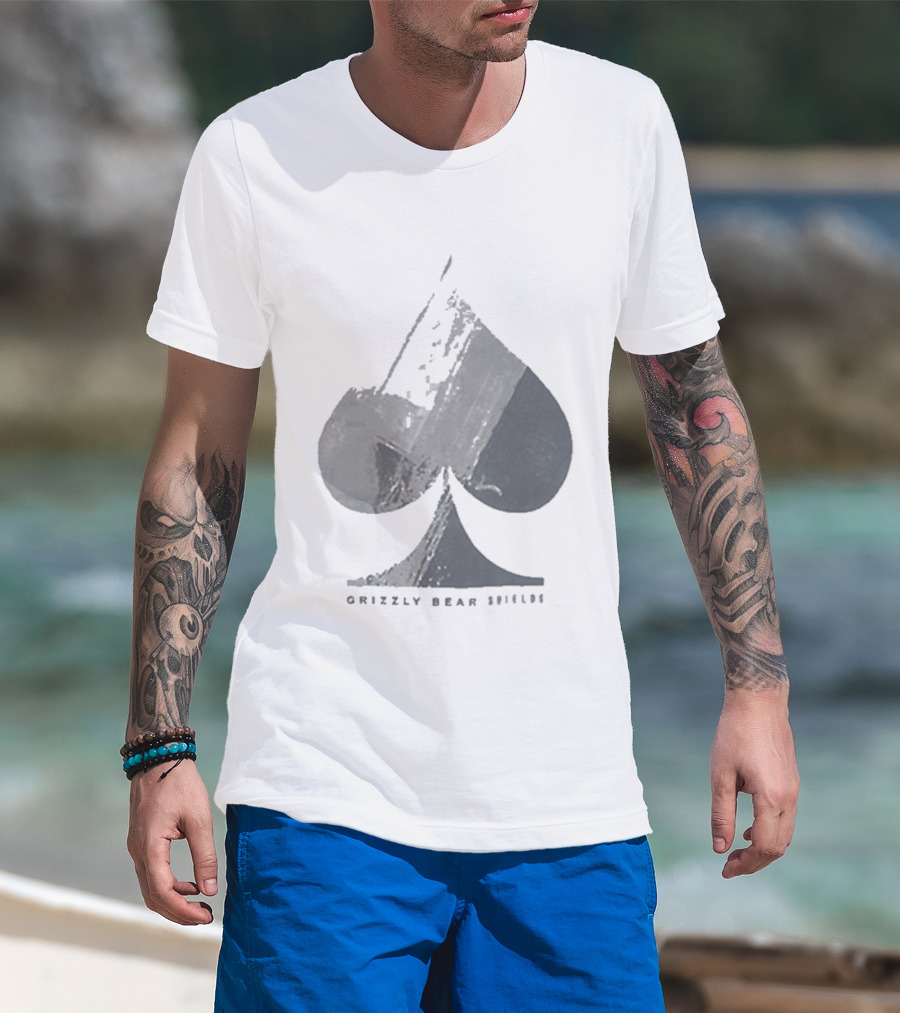Grizzly Bear Shields Distressed Spade Symbol T-Shirt