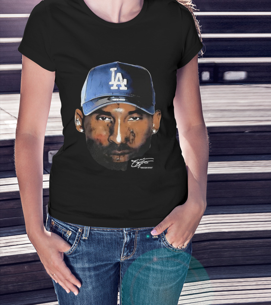 Kobe Bryant LA Dodgers Big Face Signature Cap T-Shirt