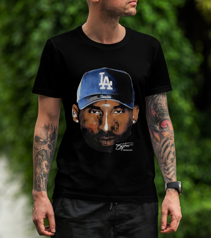 Kobe Bryant LA Dodgers Big Face Signature Cap T-Shirt