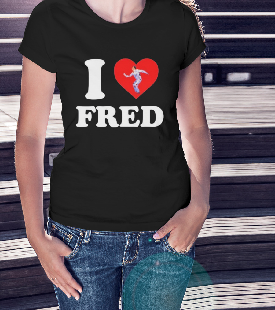 I Love Fred The B52s Heart Symbol Iconic Fred Schneider Image T-Shirt