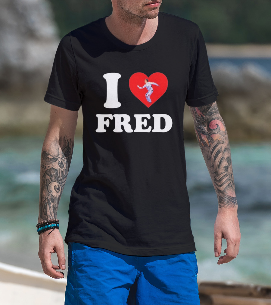 I Love Fred The B52s Heart Symbol Iconic Fred Schneider Image T-Shirt