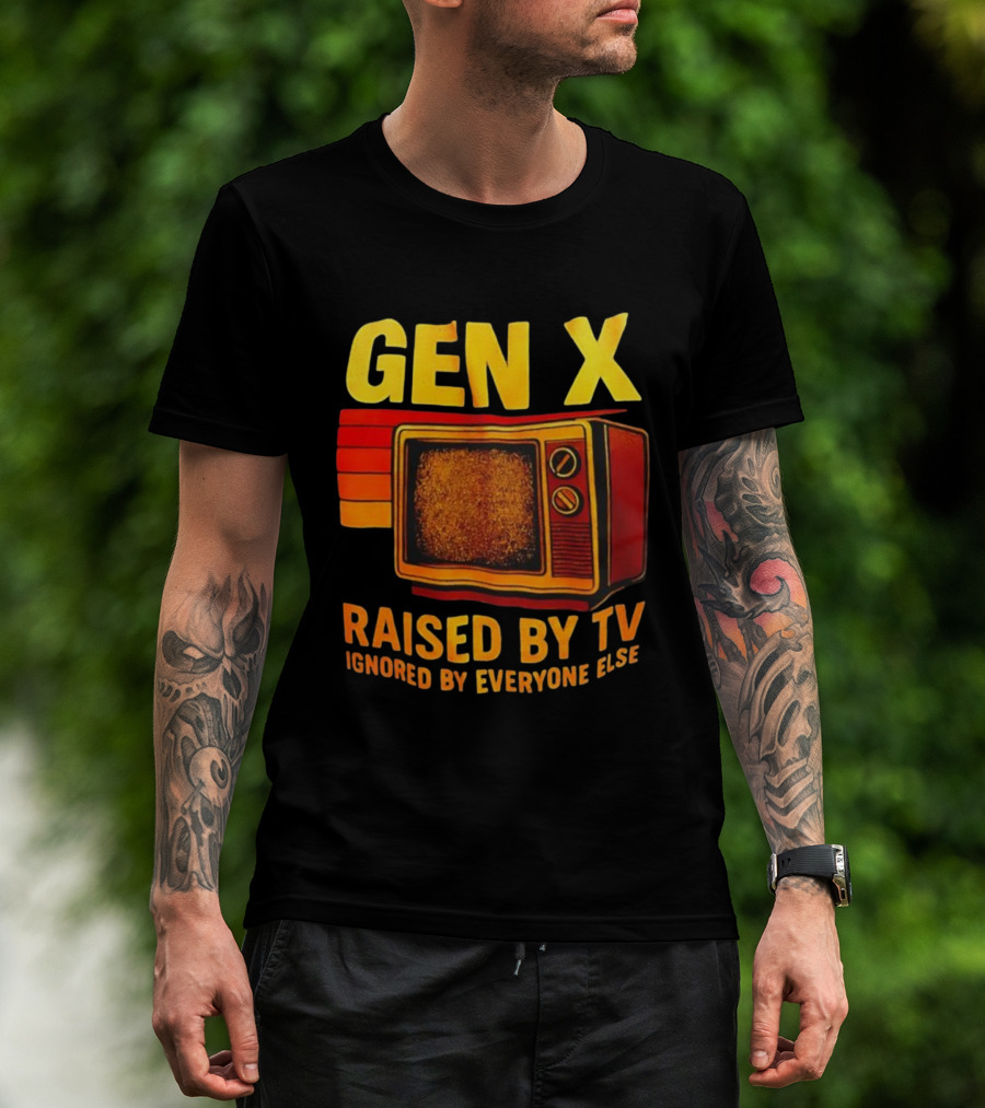 Gen X Raised By TV Ignored By Everyone Else Vintage Retro Television Illustration T-Shirt