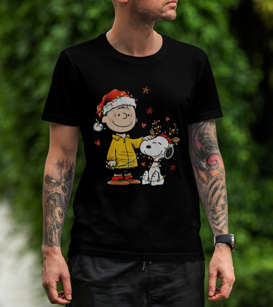 Charlie Brown Snoopy Santa Hat Merry Christmas Reindeer Holiday Lights T-Shirt