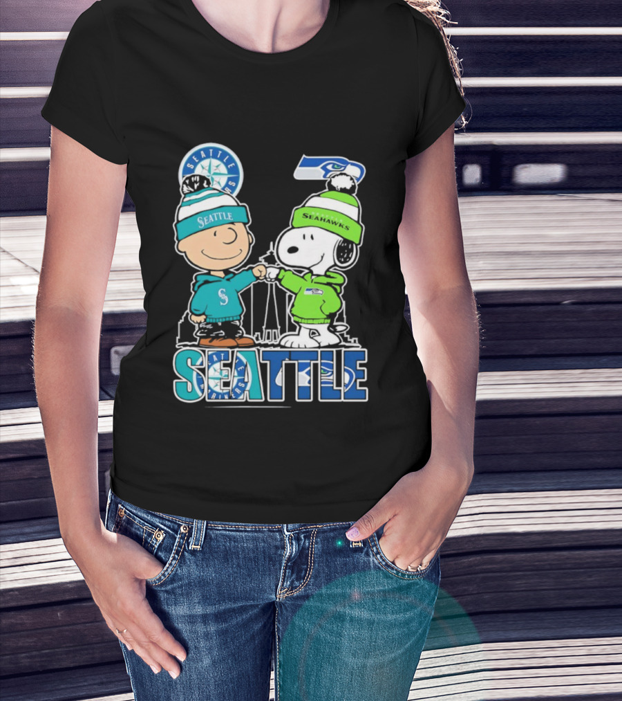 Charlie Brown Snoopy Seattle Seahawks Mariners Fist Bump T-Shirt