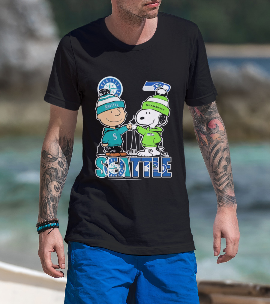 Charlie Brown Snoopy Seattle Seahawks Mariners Fist Bump T-Shirt
