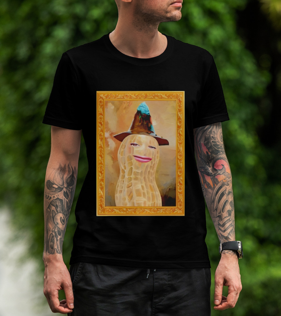 Theburntpeanut Renaissance Portrait With Hat And Blue Figurine T-Shirt