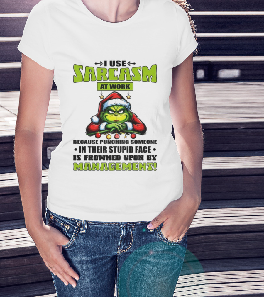 Grinch Santa Sarcasm At Work Christmas Humor Punching Stupid Face Management T-Shirt