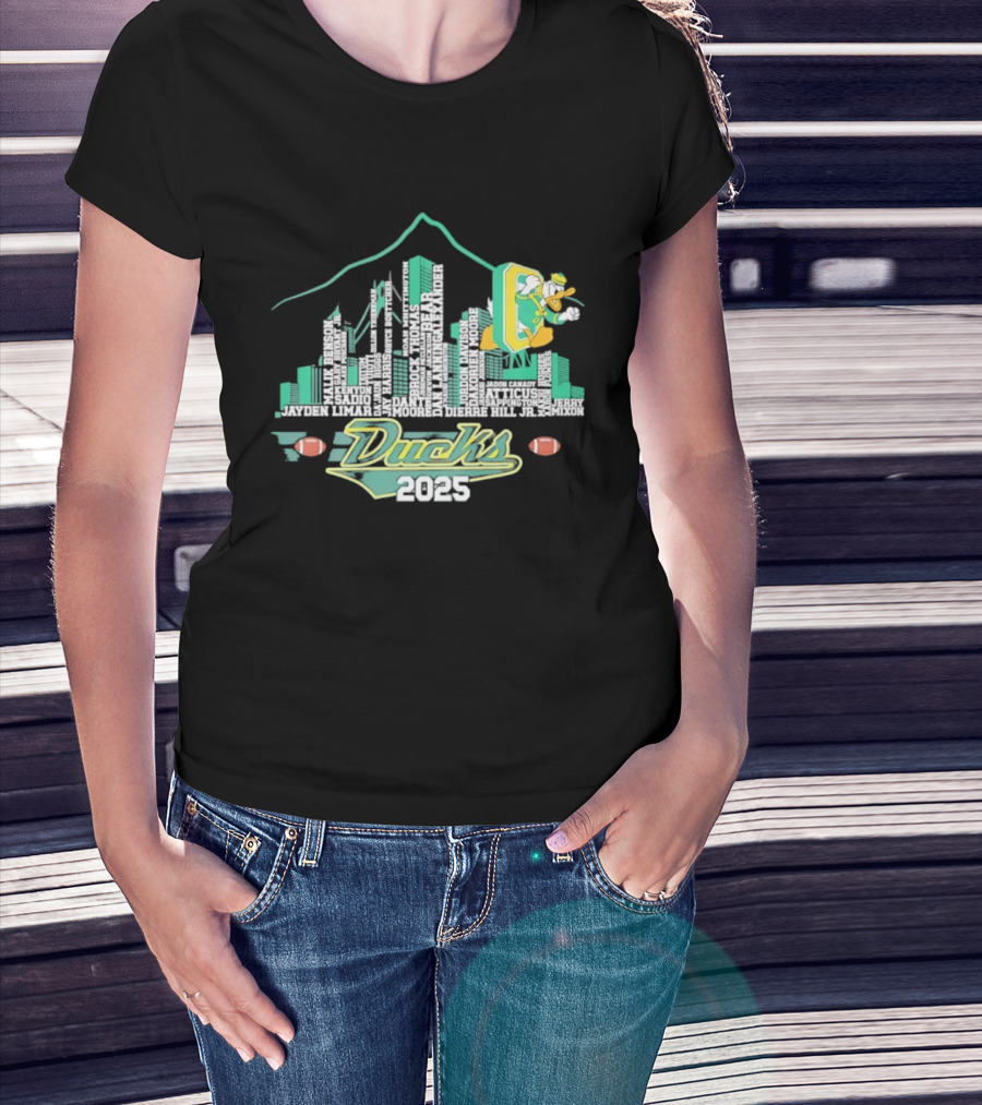 Oregon Ducks 2025 Mascot Football Cityscape T-Shirt