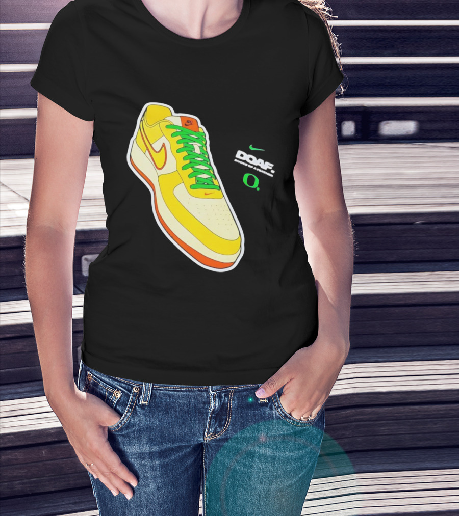 Oregon Ducks DOAF Hatched Heat Nike Sneaker T-Shirt