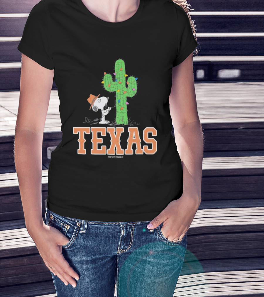 Snoopy Cactus Holiday Christmas Lights Texas T-Shirt