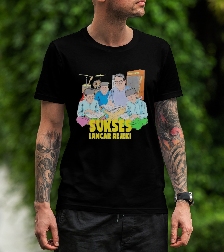 Sukses Lancar Rejeki Illustration With Reading Group And Musical Instruments T-Shirt