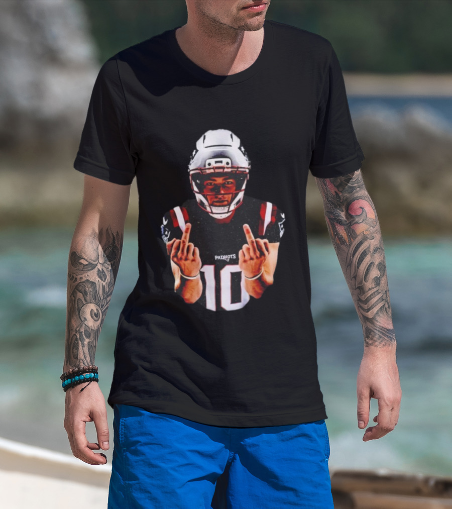 Tom Brady New England Patriots Middle Finger Gesture T-Shirt