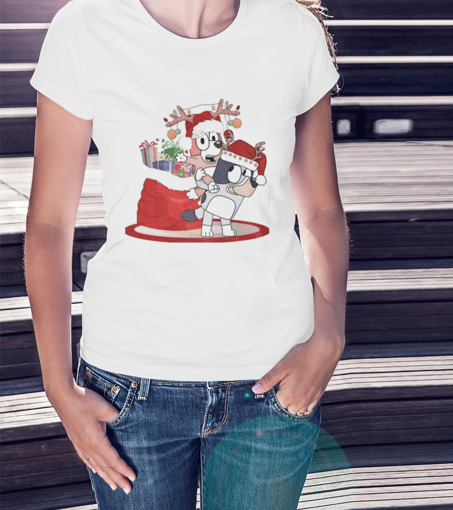 Bluey And Bingo Reindeer Santa Hat Merry Christmas Festive Celebration T-Shirt