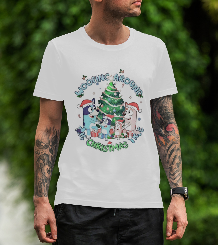 Bluey Family Woofing Around Christmas Tree Santa Hat Merry Christmas T-Shirt