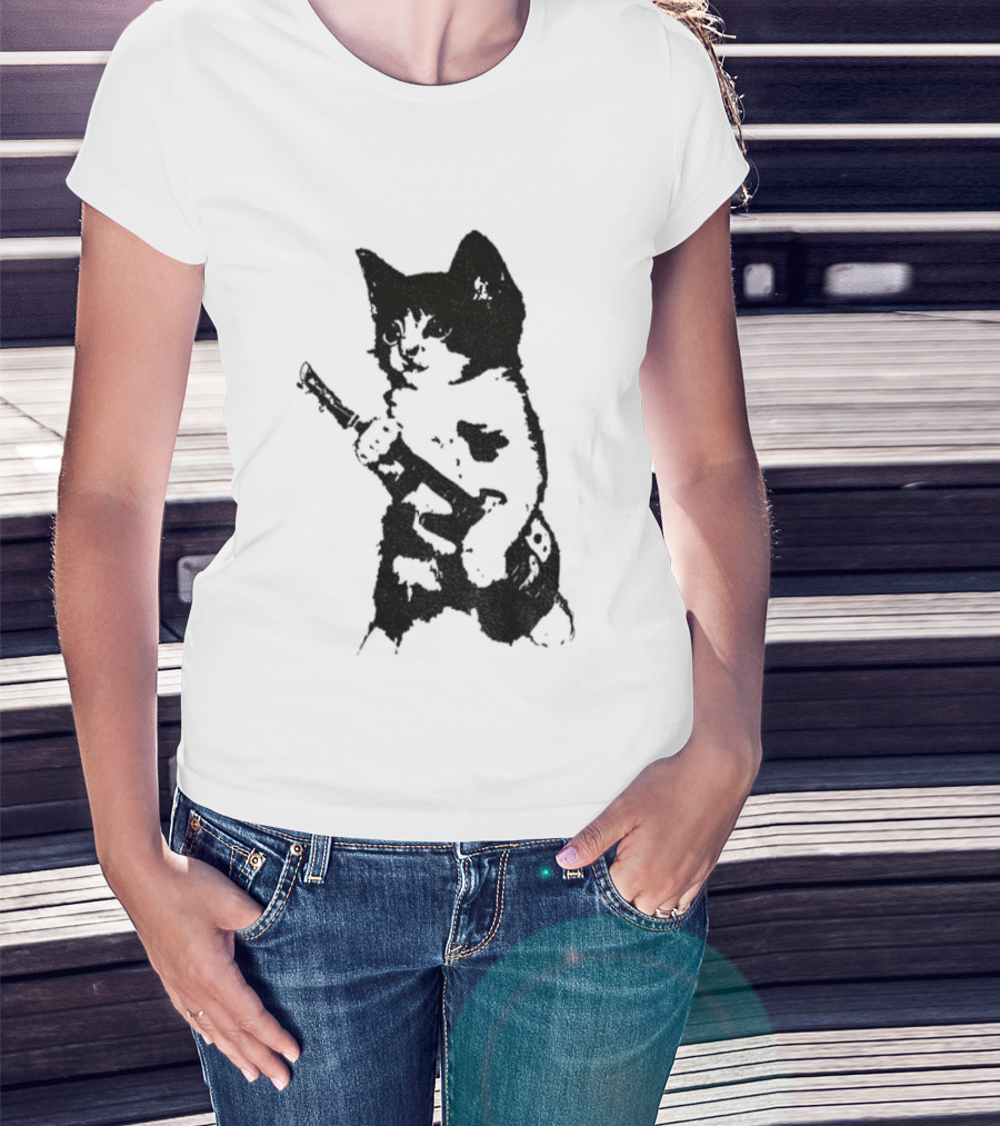 Rockstar Kitten Vintage Gun Holder Retro Style T-Shirt