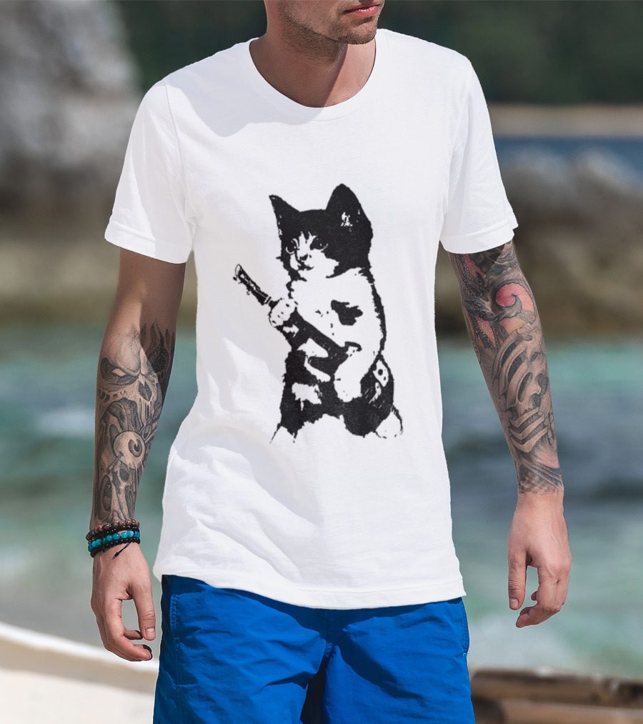 Rockstar Kitten Vintage Gun Holder Retro Style T-Shirt