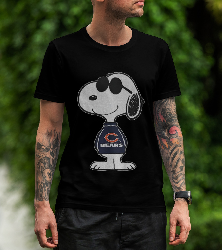 Peanut Snoopy Chicago Bears Football NFL 2025 T-Shirt