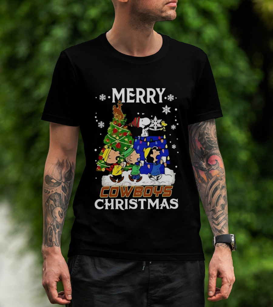 Merry Snoopy And Friends Cowboys Christmas Tree Celebration T-Shirt