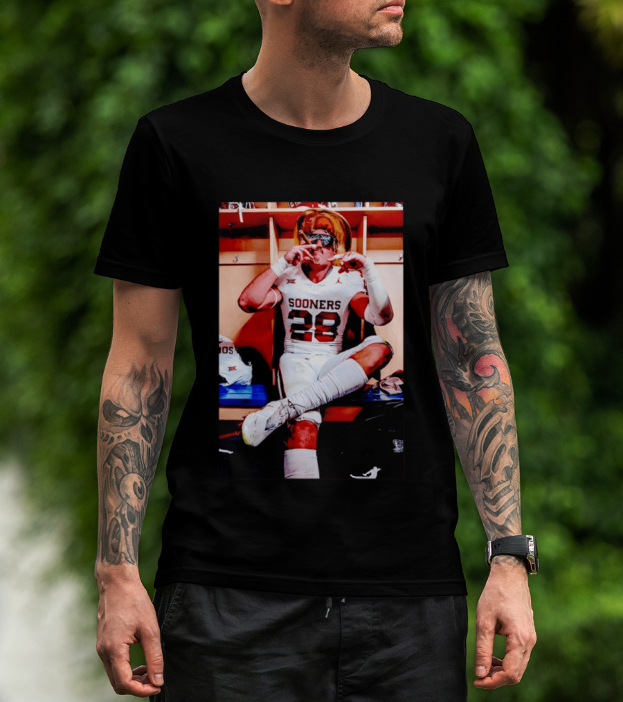 Sooners Football Danny Stutsman Cigar Celebration Locker Room 28 T-Shirt