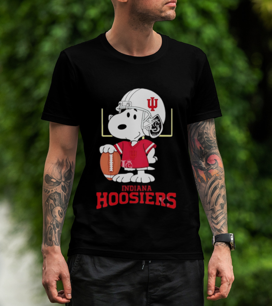 Snoopy Indiana Hoosiers Football Helmet Jersey Football Field T-Shirt