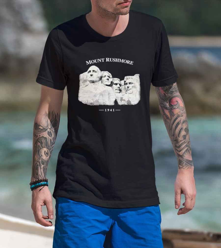 Mount Rushmore National Memorial South Dakota 1941 T-Shirt