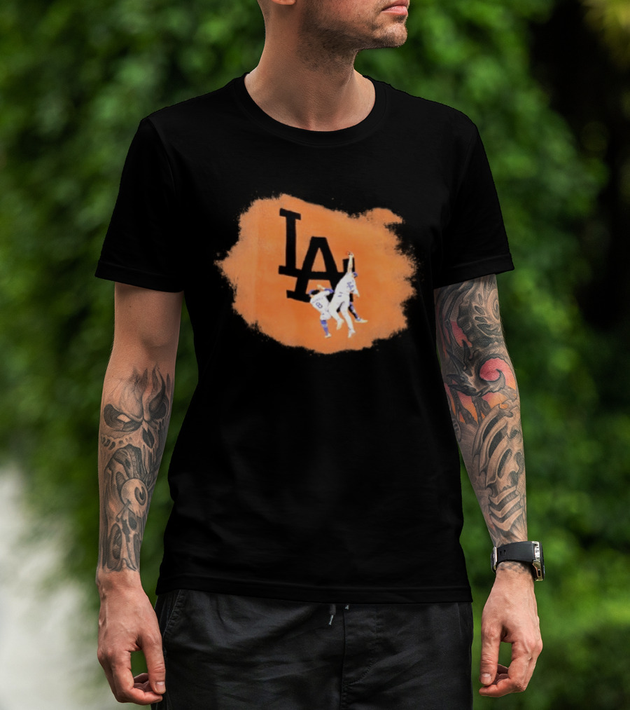 Los Angeles Dodgers Kike Hernandez Manny Machado Highlight Catch T-Shirt