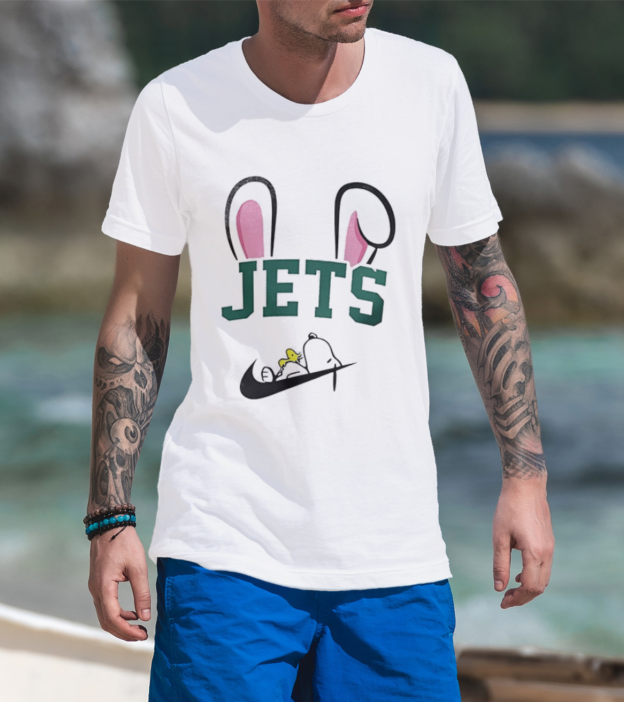 New York Jets Snoopy Peanuts Easter Bunny Ears T-Shirt