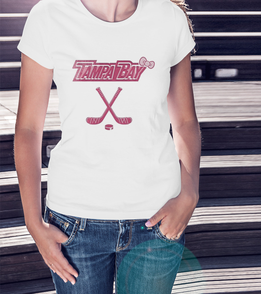 Tampa Bay Lightning Hello Kitty Crossed Hockey Sticks Bow T-Shirt