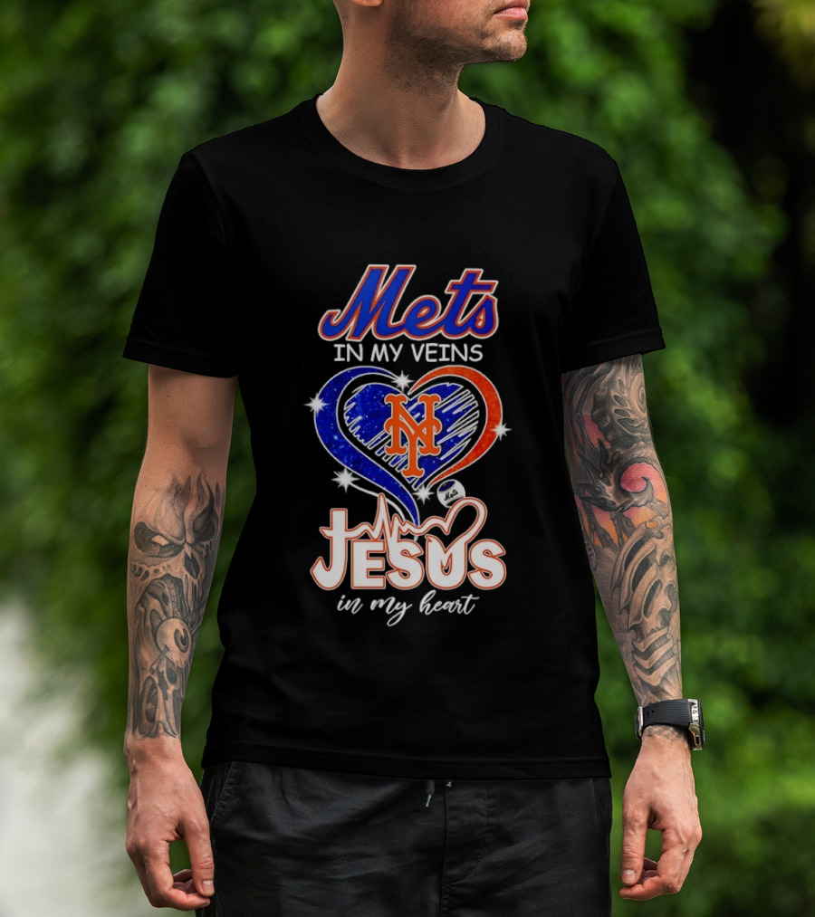 Mets In My Veins Heart Jesus In My Heart T-Shirt