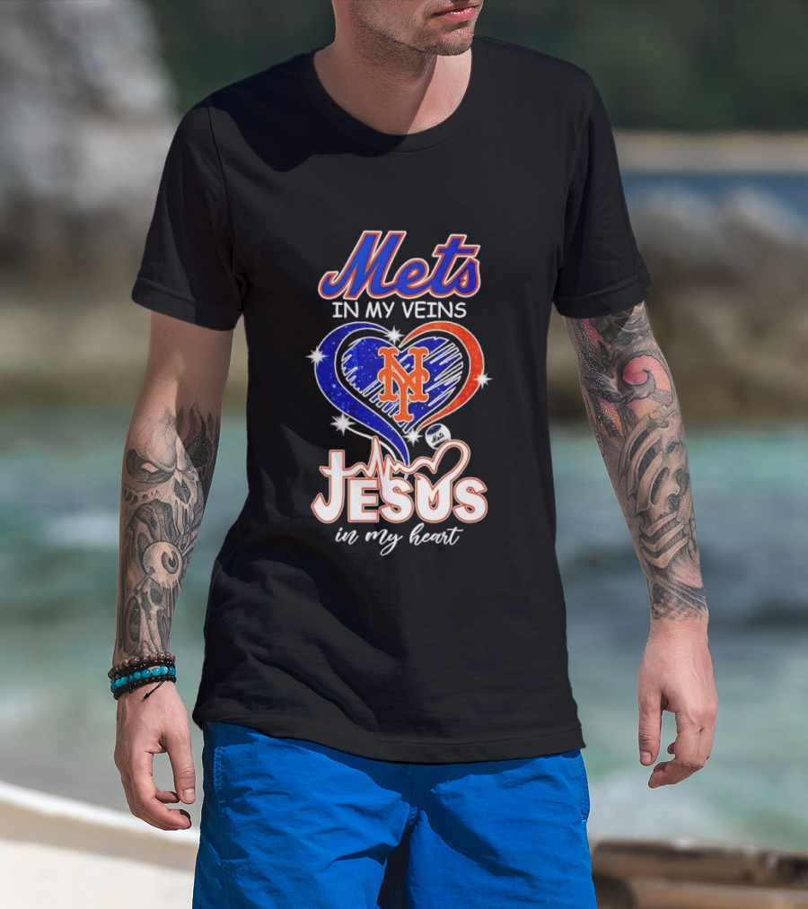Mets In My Veins Heart Jesus In My Heart T-Shirt