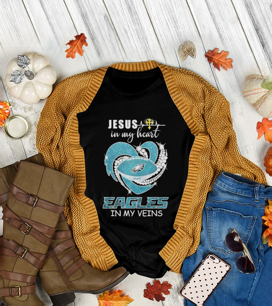 Jesus in My Heart Eagles in My Veins Diamond Heart Shape Football T-Shirt