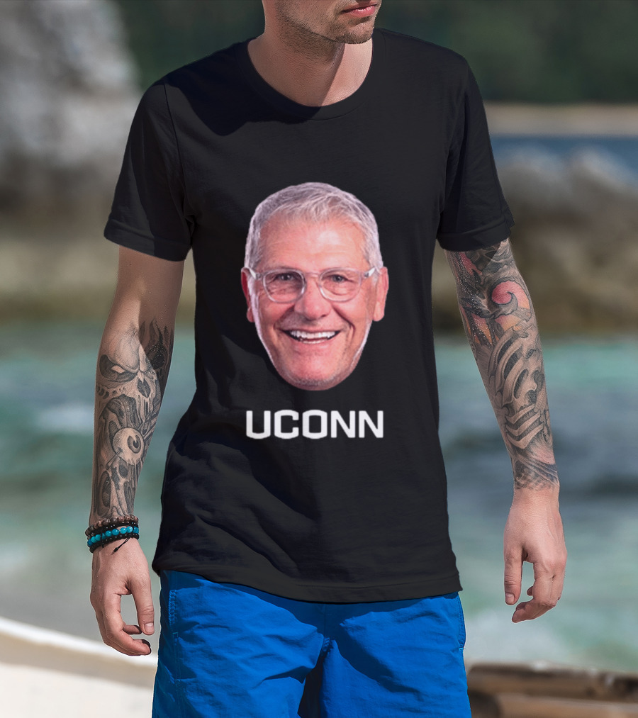 Geno Auriemma UConn Huskies Coach Smiling Face T-Shirt