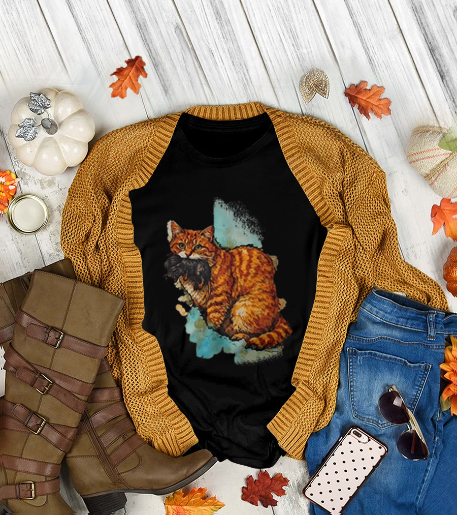Iran Map Orange Tabby Cat with Mouse T-Shirt