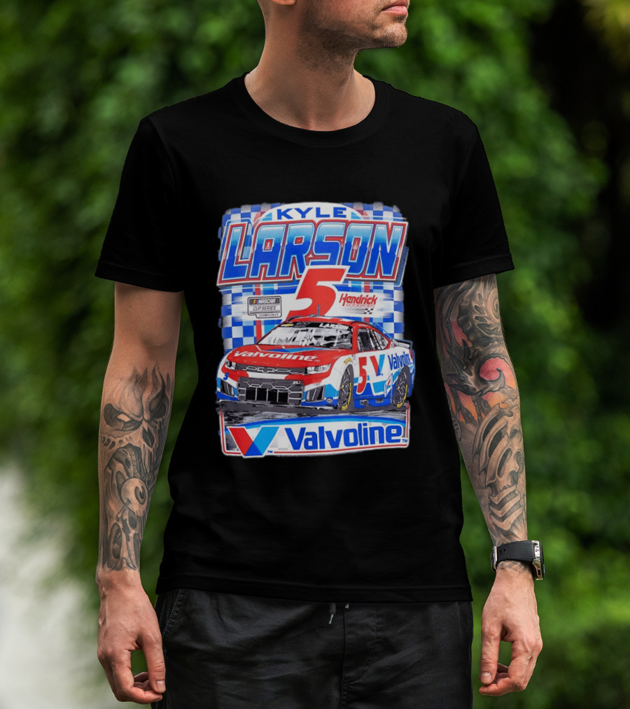 Kyle Larson 5 Valvoline Hendrick Motorsports NASCAR Cup Series Chevrolet Camaro ZL1 T-Shirt