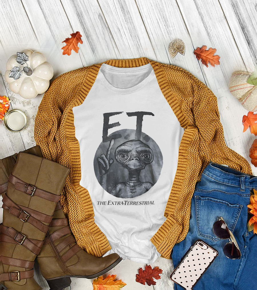 ET the Extra Terrestrial Iconic Finger Pose Black and White T-Shirt