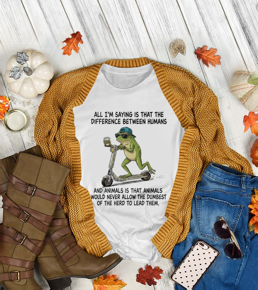 Frog Scooter Humor Difference Between Humans and Animals Leadership T-Shirt