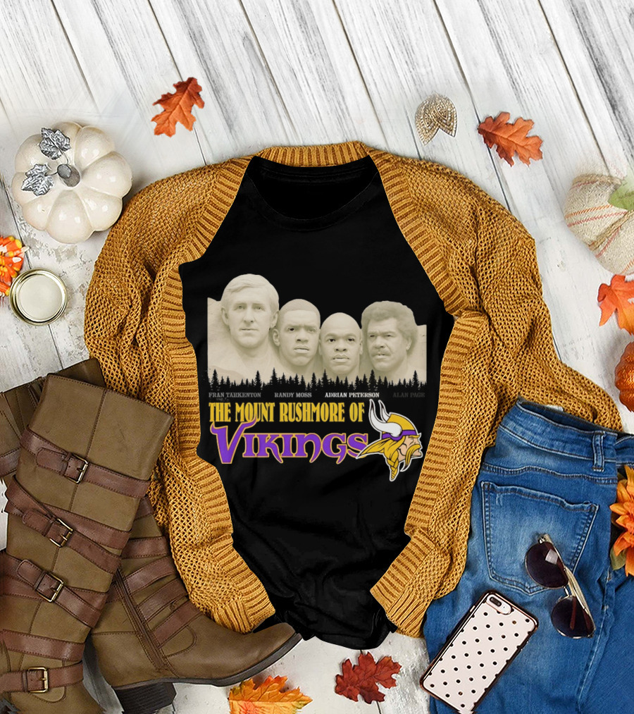 Mount Rushmore of Vikings Fran Tarkenton Alan Page Randy Moss Adrian Peterson T-Shirt