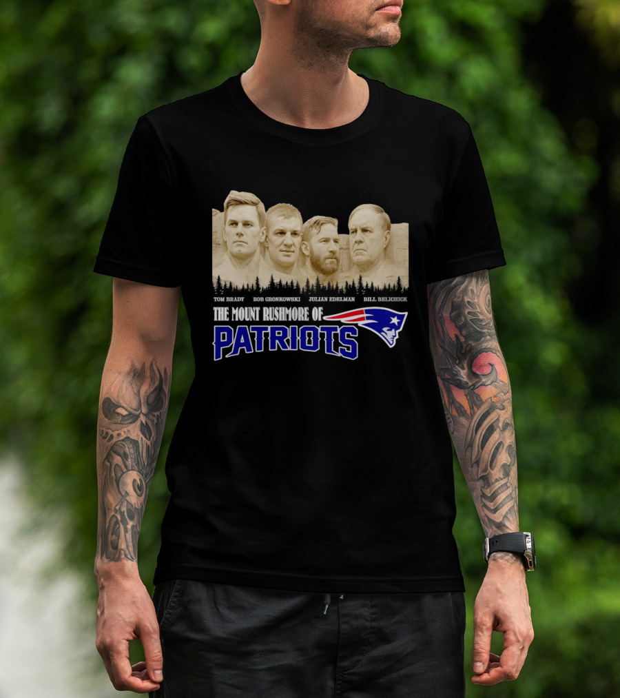 New England Patriots Tom Brady Rob Gronkowski Julian Edelman Bill Belichick Mount Rushmore T-Shirt