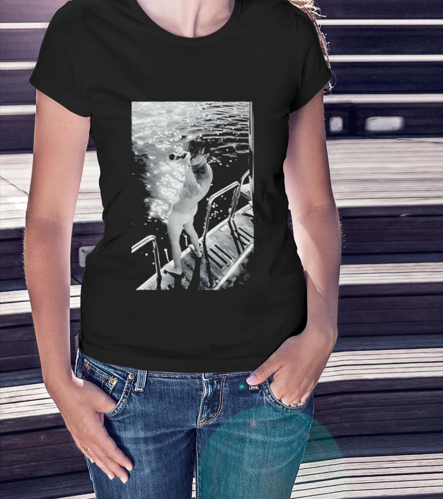 Yungblud Naked And Jumping Into Water Scene T-Shirt