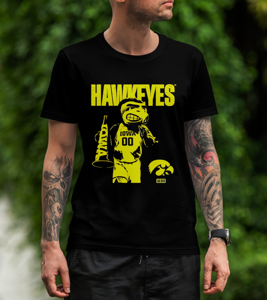 Iowa Hawkeyes Mode Slam Vintage Mascot Basketball 00 T-Shirt