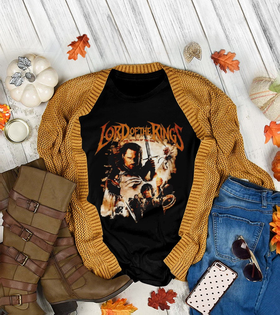 The Return of the King Lord of the Rings Movie Characters and Scenes T-Shirt