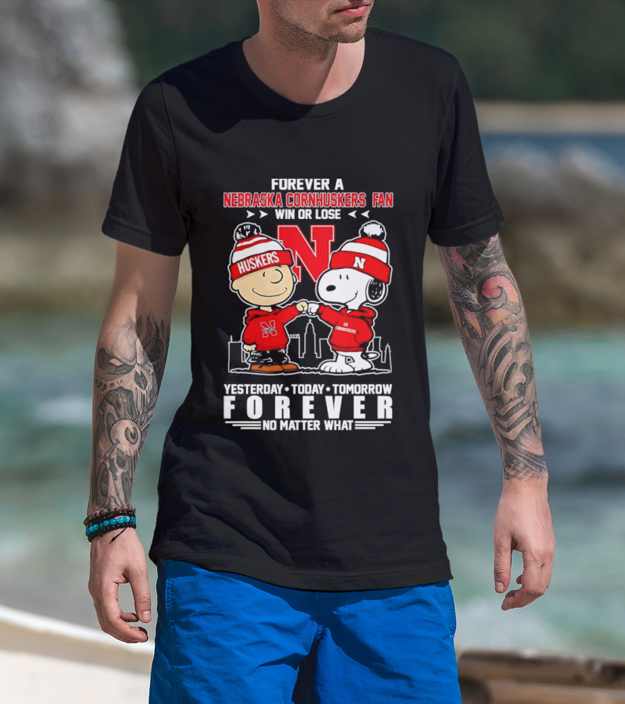 Forever A Nebraska Cornhuskers Fan Charlie Brown Snoopy Huskers Forever No Matter What T-Shirt