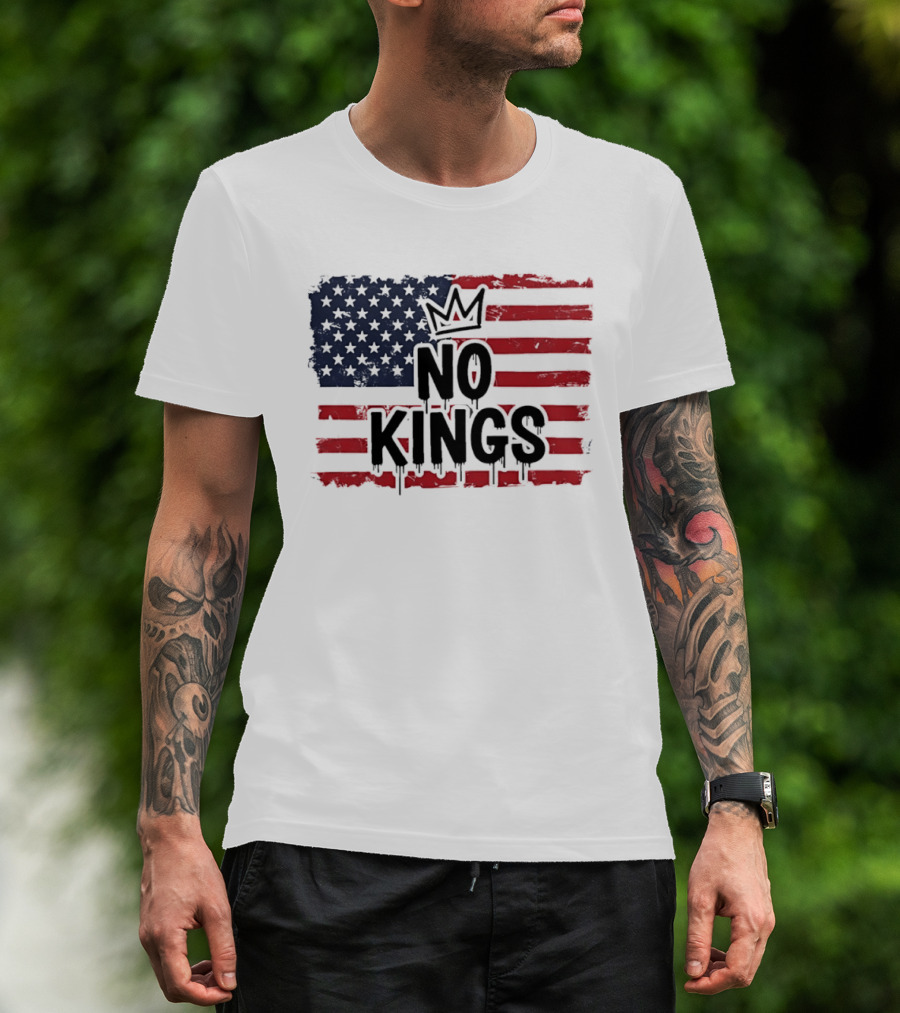 No Kings In America US Flag With Crown Melting Effect T-Shirt