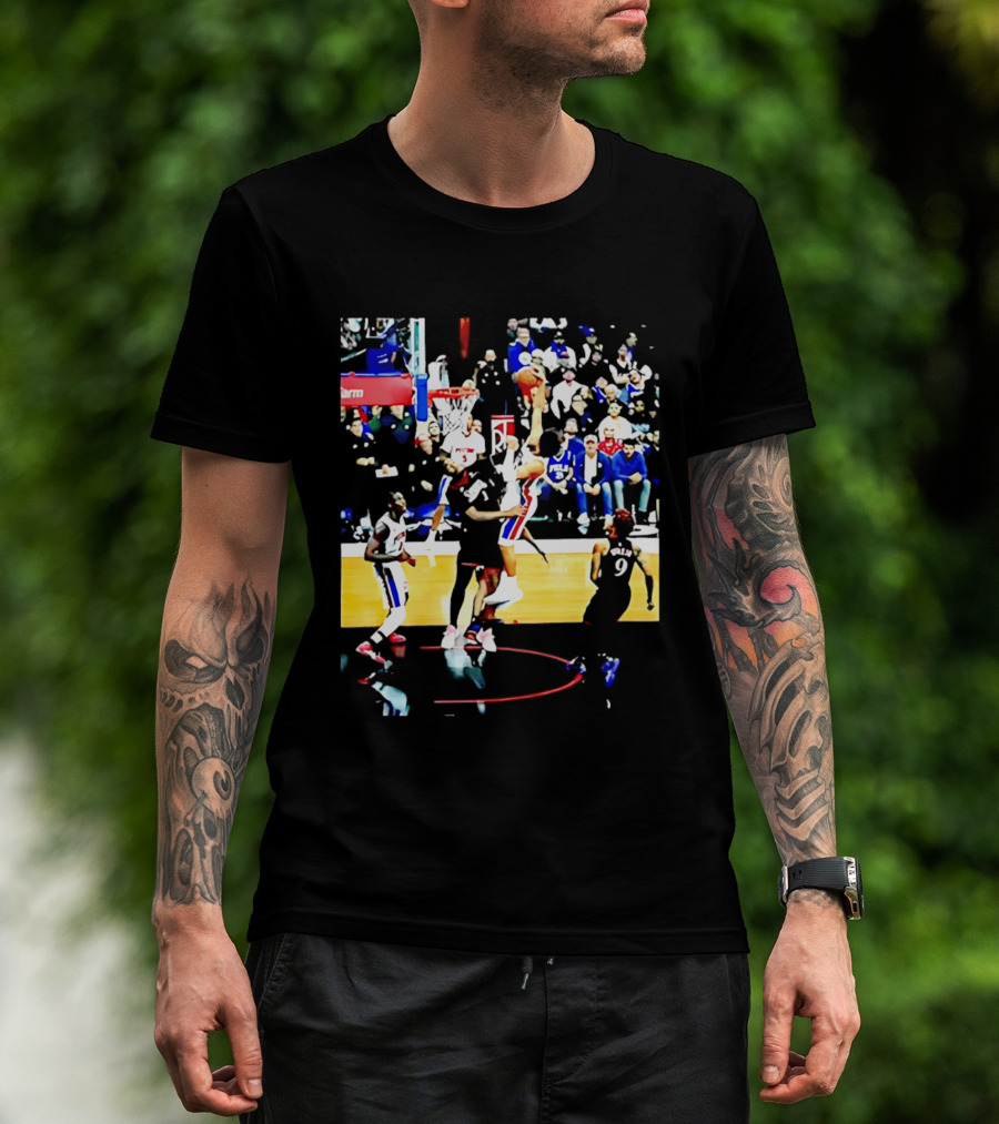 Cade Cunningham Dunking Over Drummond Basketball Game Action Scene T-Shirt
