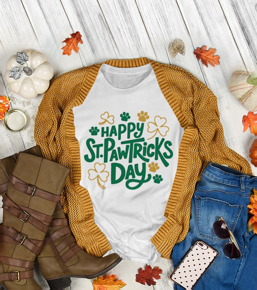 Happy St Pawtrick's Day Shamrock Dog Celebration T-Shirt