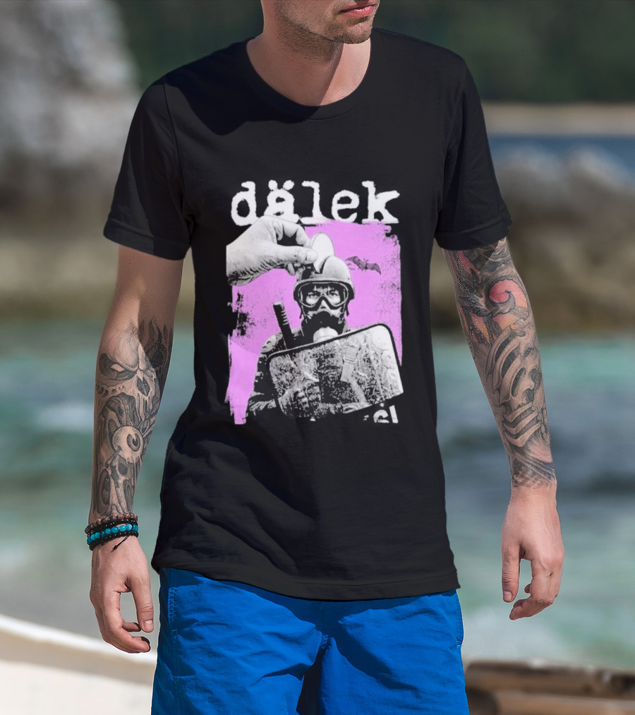 Dalek Brilliance Moon Tour Riot Gear Gas Mask T-Shirt