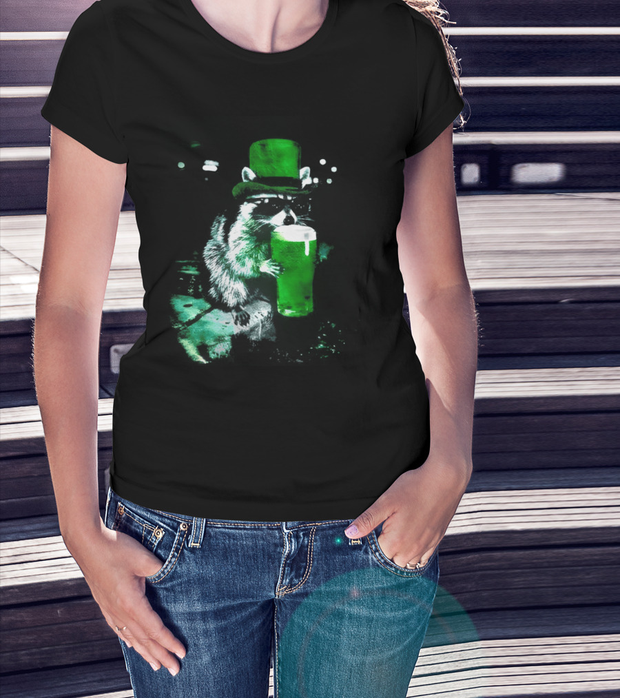 Drunk Irish Raccoon With Green Beer St Patricks Day 2026 T-Shirt